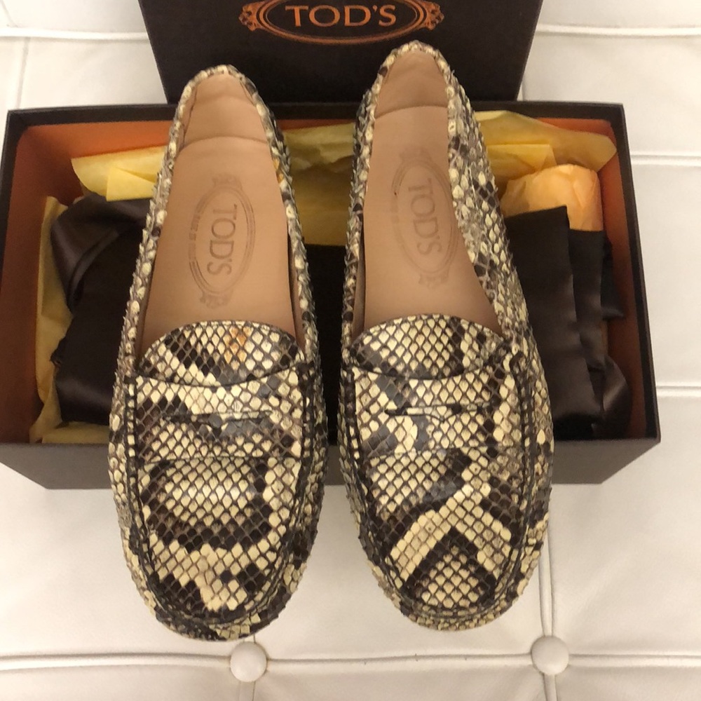 Tod’s snakeskin loafers